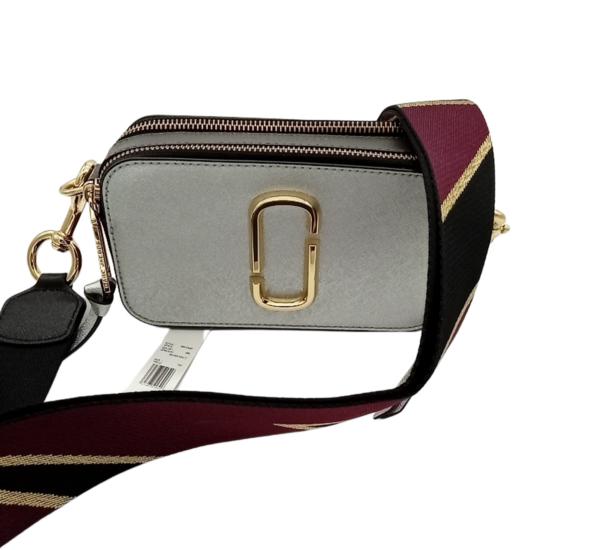 HANDBAGS AND WALLETS SMALL LOT, SHELF PULLS, 5521771, 5 units, PA image 9