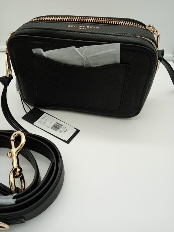 HANDBAGS AND WALLETS SMALL LOT, SHELF PULLS, 5521770, 5 units, PA image 3