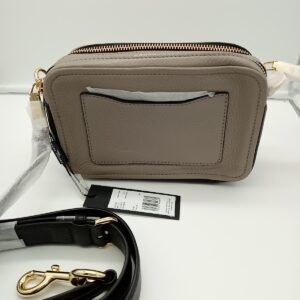 HANDBAGS AND WALLETS SMALL LOT, SHELF PULLS, 5521770, 5 units, PA image 2