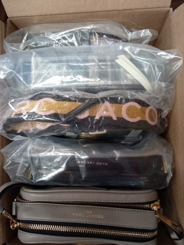 HANDBAGS AND WALLETS SMALL LOT, SHELF PULLS, 5521773, 5 units, PA image 8