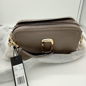 HANDBAGS AND WALLETS SMALL LOT, SHELF PULLS, 5521773, 5 units, PA image 7