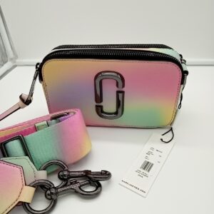 HANDBAGS AND WALLETS SMALL LOT, SHELF PULLS, 5521785, 5 units, PA image 2