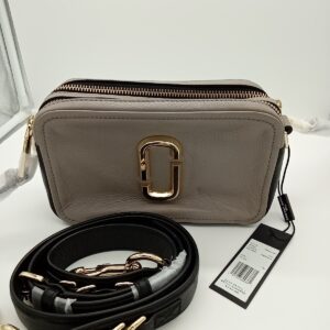 HANDBAGS AND WALLETS SMALL LOT, SHELF PULLS, 5521785, 5 units, PA image 4