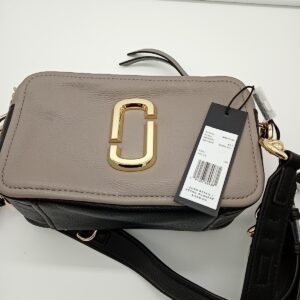 HANDBAGS AND WALLETS SMALL LOT, SHELF PULLS, 5521793, 7 units, PA image 6