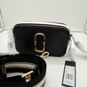 HANDBAGS AND WALLETS SMALL LOT, SHELF PULLS, 5521804, 5 units, PA image 4
