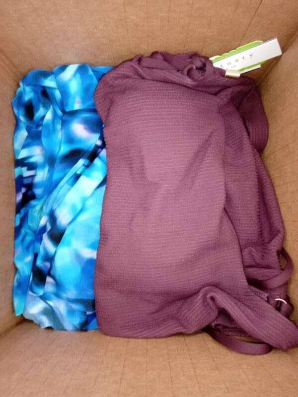 LADIES SWIMWEAR SMALL LOT, SHELF PULLS, 5521972, 18 units, PA image 2