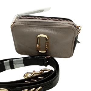 HANDBAGS AND WALLETS SMALL LOT, SHELF PULLS, 5521770, 5 units, PA image 7