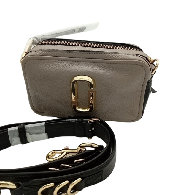 HANDBAGS AND WALLETS SMALL LOT, SHELF PULLS, 5521770, 5 units, PA image 7