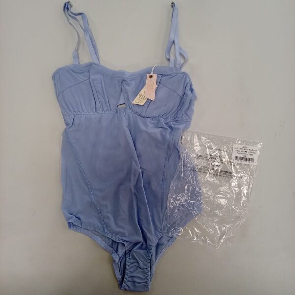 LADIES INTIMATE SMALL LOT, SHELF PULLS, 5522054, 27 units, PA image 3