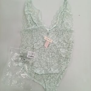 LADIES INTIMATE SMALL LOT, SHELF PULLS, 5522136, 35 units, PA image 3