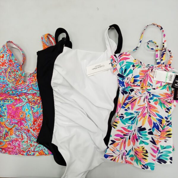 LADIES SWIMWEAR SMALL LOT, SHELF PULLS, 5522142, 49 units, PA image 4