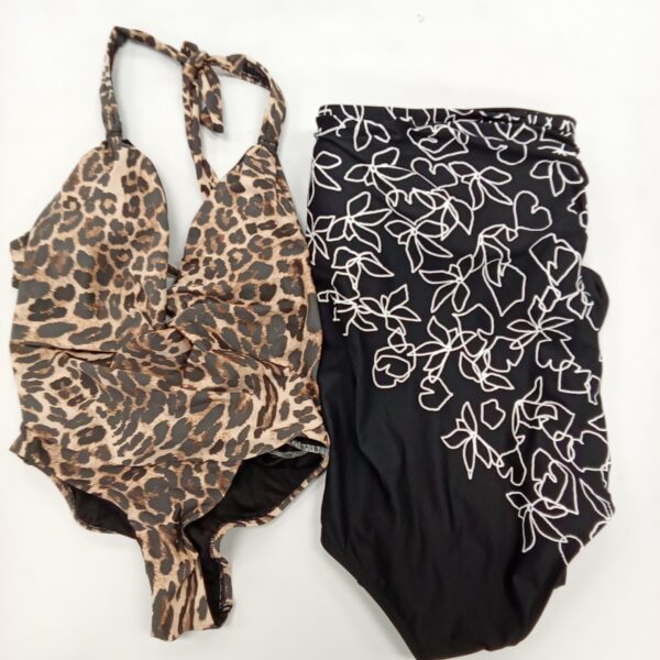 LADIES SWIMWEAR SMALL LOT, SHELF PULLS, 5522142, 49 units, PA image 8