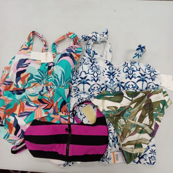LADIES SWIMWEAR SMALL LOT, SHELF PULLS, 5522145, 54 units, PA image 10
