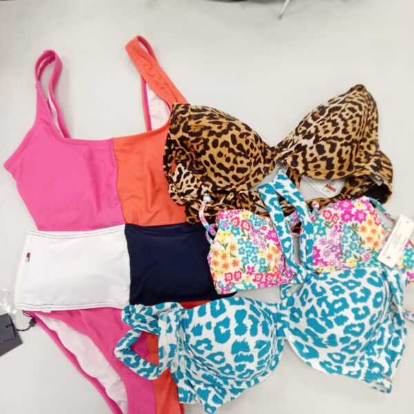 LADIES SWIMWEAR SMALL LOT, SHELF PULLS, 5522199, 59 units, PA image 7