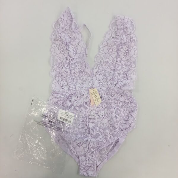 LADIES INTIMATE SMALL LOT, SHELF PULLS, 5522206, 35 units, PA image 3
