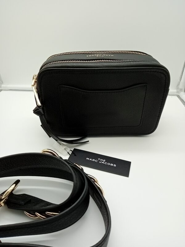 HANDBAGS AND WALLETS SMALL LOT, SHELF PULLS, 5521778, 5 units, PA image 3