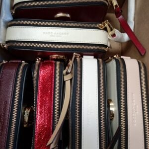 HANDBAGS AND WALLETS SMALL LOT, SHELF PULLS, 5521805, 6 units, PA image 7