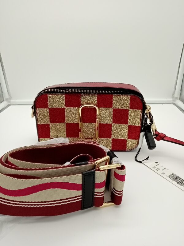 HANDBAGS AND WALLETS SMALL LOT, SHELF PULLS, 5521805, 6 units, PA image 3