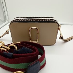 HANDBAGS AND WALLETS SMALL LOT, SHELF PULLS, 5521805, 6 units, PA image 2