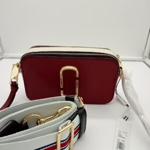 HANDBAGS AND WALLETS SMALL LOT, SHELF PULLS, 5521805, 6 units, PA image 6