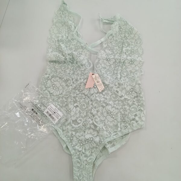 LADIES INTIMATE SMALL LOT, SHELF PULLS, 5522127, 33 units, PA image 2