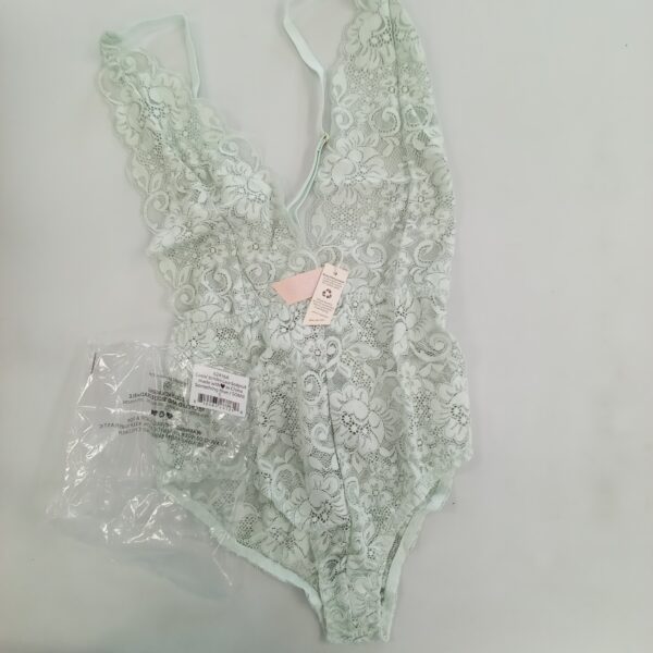 LADIES INTIMATE SMALL LOT, SHELF PULLS, 5522295, 28 units, PA image 4