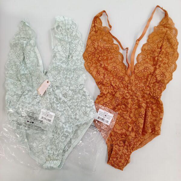 LADIES INTIMATE SMALL LOT, SHELF PULLS, 5522304, 27 units, PA image 5