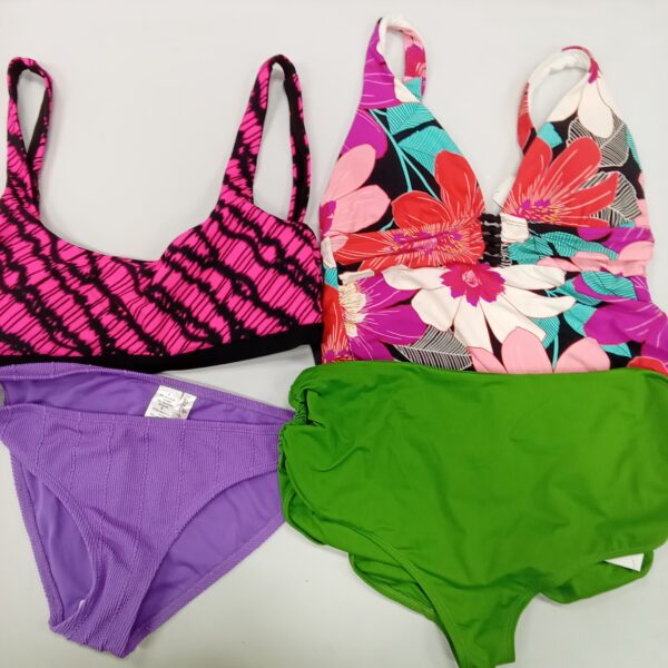 LADIES SWIMWEAR SMALL LOT, SHELF PULLS, 5522326, 32 units, PA image 4