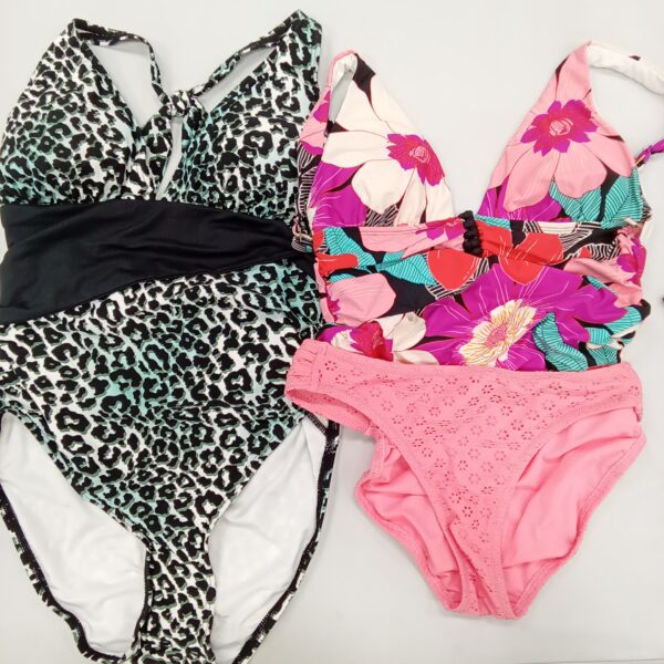 LADIES SWIMWEAR SMALL LOT, SHELF PULLS, 5522331, 32 units, PA image 4
