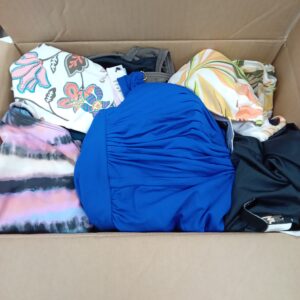 LADIES SWIMWEAR SMALL LOT, SHELF PULLS, 5522387, 21 units, PA image 7
