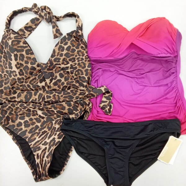 LADIES SWIMWEAR SMALL LOT, SHELF PULLS, 5522387, 21 units, PA image 1