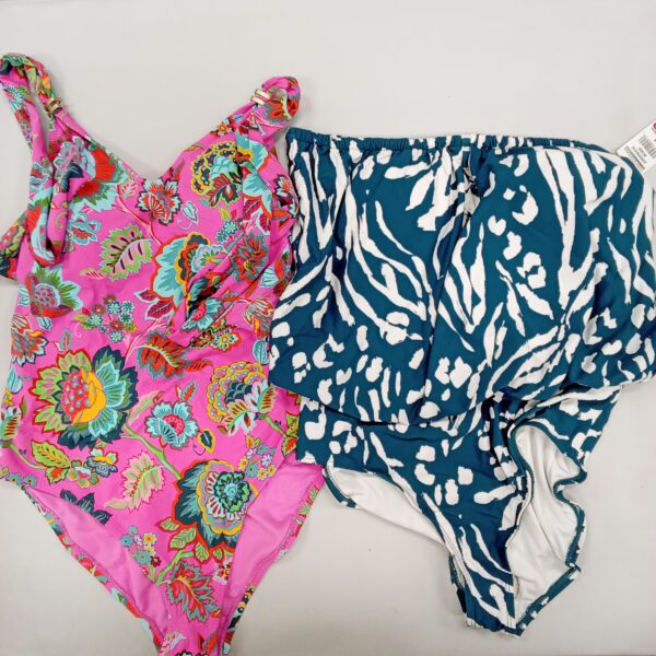 LADIES SWIMWEAR SMALL LOT, SHELF PULLS, 5522387, 21 units, PA image 4