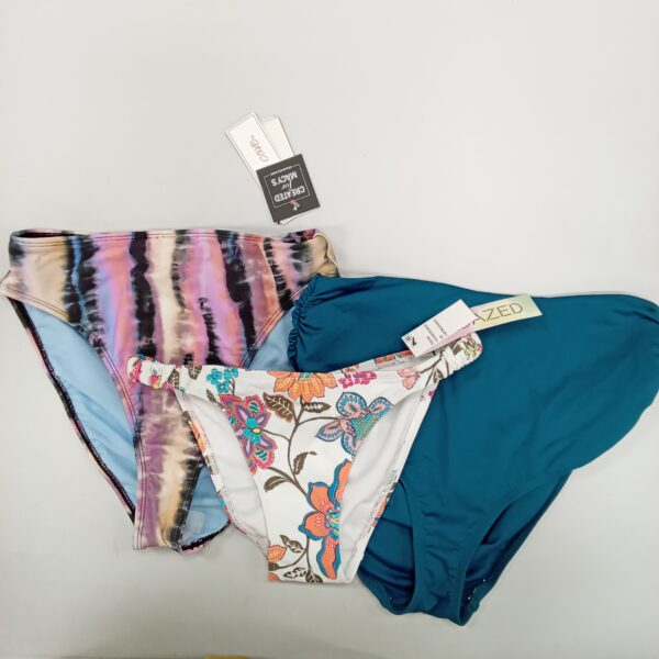 LADIES SWIMWEAR SMALL LOT, SHELF PULLS, 5522387, 21 units, PA image 6