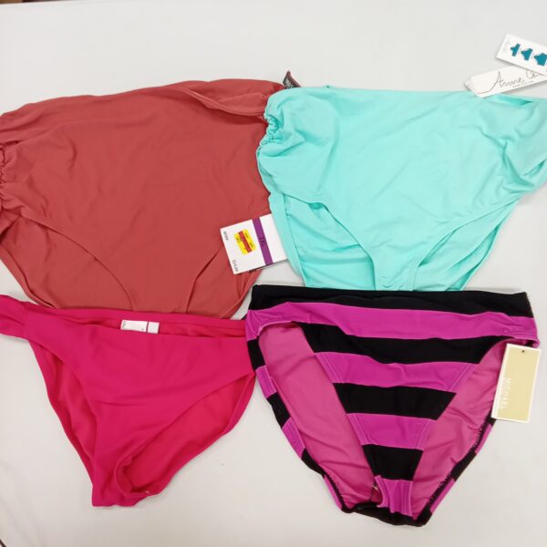 LADIES SWIMWEAR SMALL LOT, SHELF PULLS, 5522388, 26 units, PA image 3