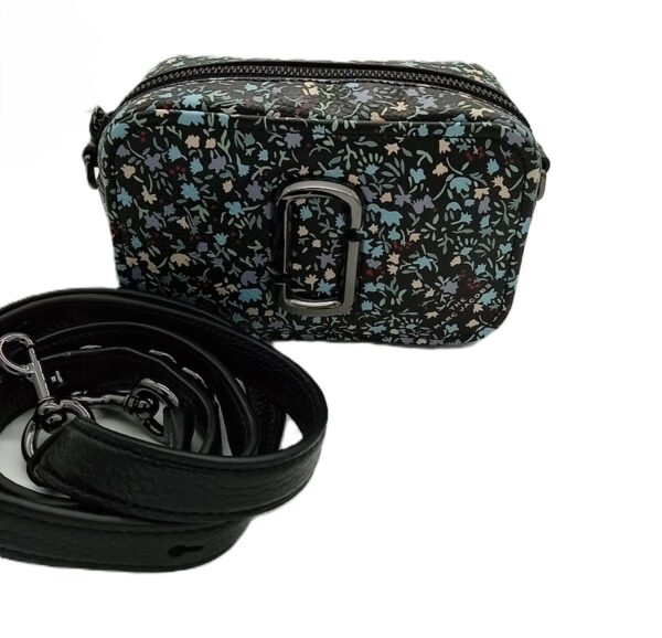 HANDBAGS AND WALLETS SMALL LOT, SHELF PULLS, 5521783, 5 units, PA image 5