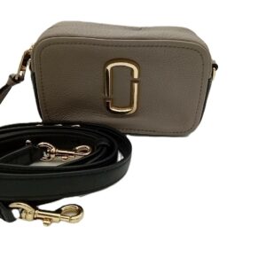 HANDBAGS AND WALLETS SMALL LOT, SHELF PULLS, 5521783, 5 units, PA image 3