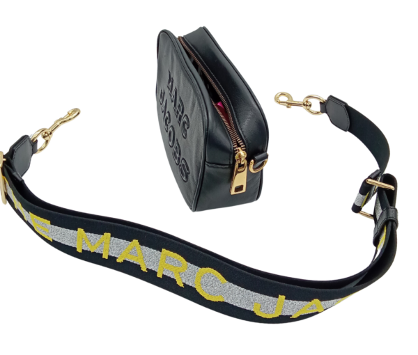 HANDBAGS AND WALLETS SMALL LOT, SHELF PULLS, 5522377, 4 units, PA - Image 9