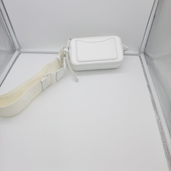 HANDBAGS AND WALLETS SMALL LOT, SHELF PULLS, 5522378, 4 units, PA image 5
