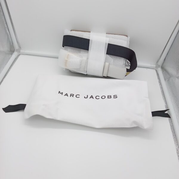 HANDBAGS AND WALLETS SMALL LOT, SHELF PULLS, 5522381, 2 units, PA image 2