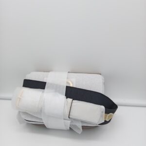 HANDBAGS AND WALLETS SMALL LOT, SHELF PULLS, 5522382, 2 units, PA image 2