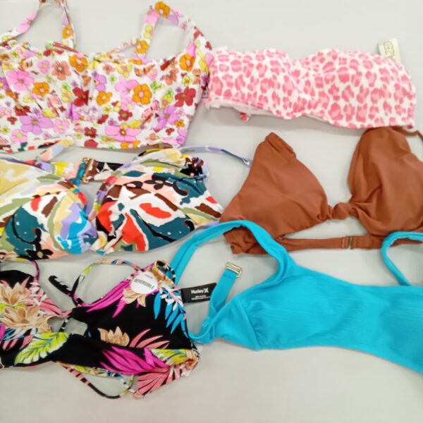 LADIES SWIMWEAR SMALL LOT, SHELF PULLS, 5522393, 31 units, PA image 1