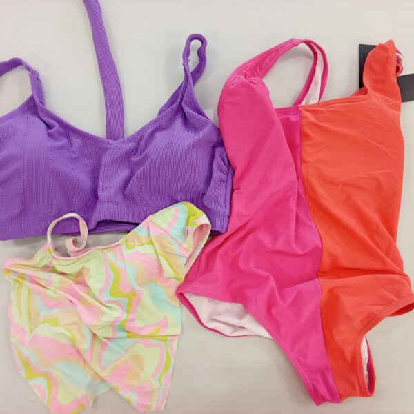 LADIES SWIMWEAR SMALL LOT, SHELF PULLS, 5522399, 21 units, PA image 1