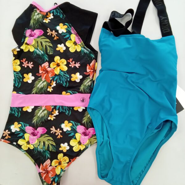 LADIES SWIMWEAR SMALL LOT, SHELF PULLS, 5522399, 21 units, PA image 5