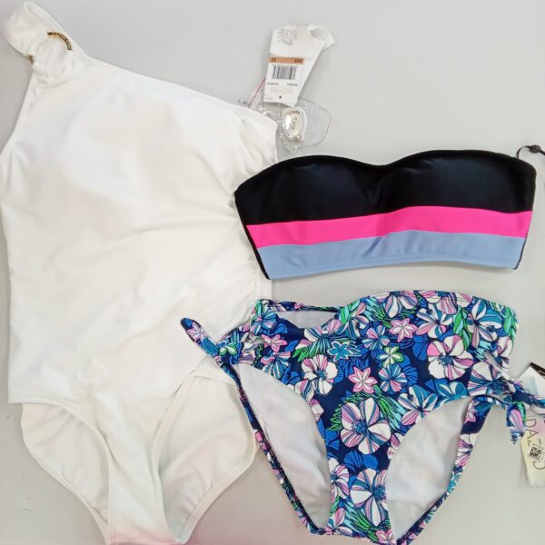 LADIES SWIMWEAR SMALL LOT, SHELF PULLS, 5522403, 29 units, PA image 1