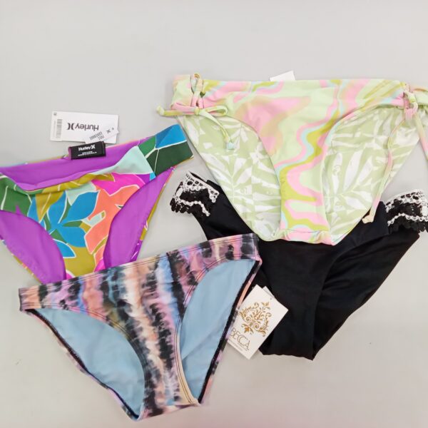 LADIES SWIMWEAR SMALL LOT, SHELF PULLS, 5522404, 26 units, PA image 8