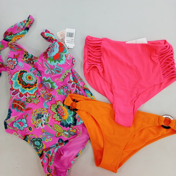 LADIES SWIMWEAR SMALL LOT, SHELF PULLS, 5522405, 28 units, PA image 7