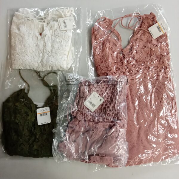 LADIES DESIGNER SMALL LOT, SHELF PULLS, 5522513, 19 units, PA image 1