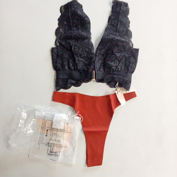 LADIES INTIMATE SMALL LOT, SHELF PULLS, 5522635, 27 units, PA image 4