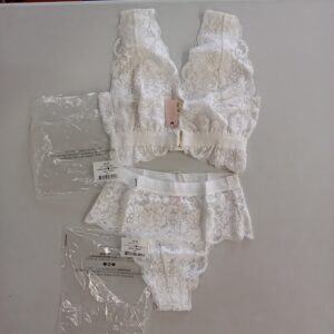 LADIES INTIMATE SMALL LOT, SHELF PULLS, 5522662, 21 units, PA image 8