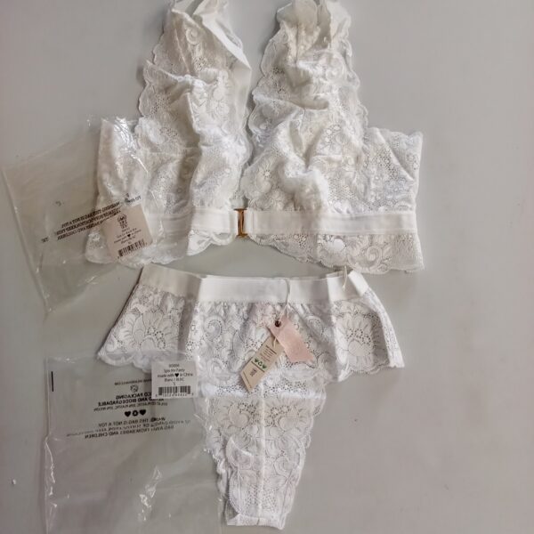 LADIES INTIMATE SMALL LOT, SHELF PULLS, 5522676, 27 units, PA image 6